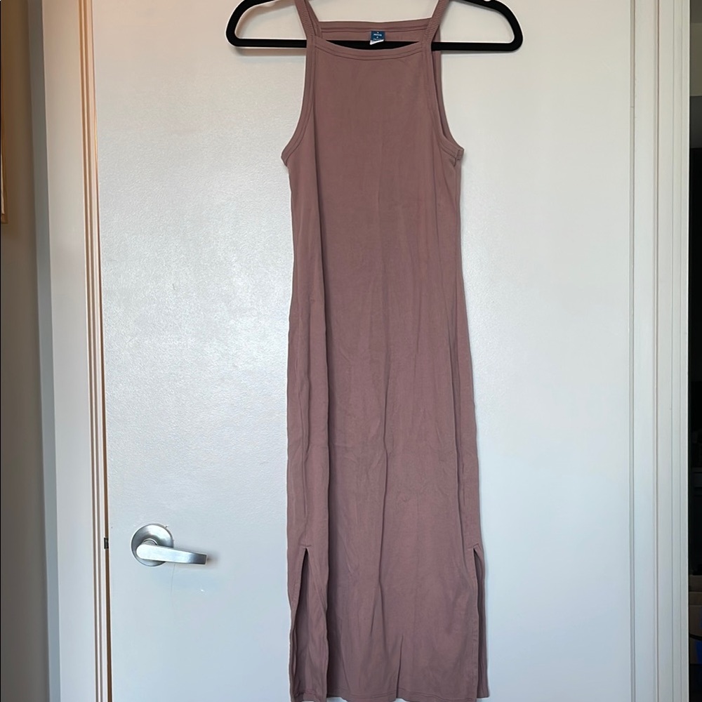 Elegant Mauve Sleeveless Dress
